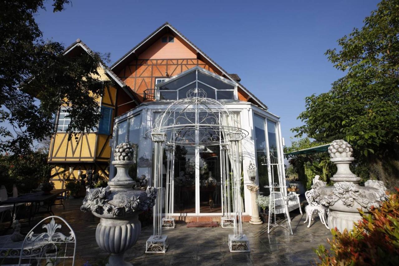 Le Jardin De Maejo Bed and Breakfast Chiang Mai Exteriör bild